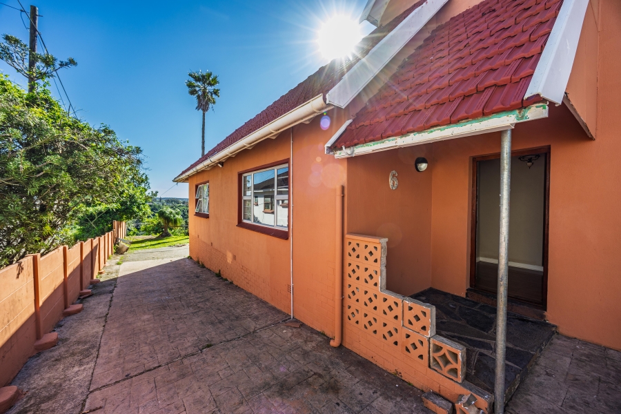 7 Bedroom Property for Sale in Greenfields Eastern Cape